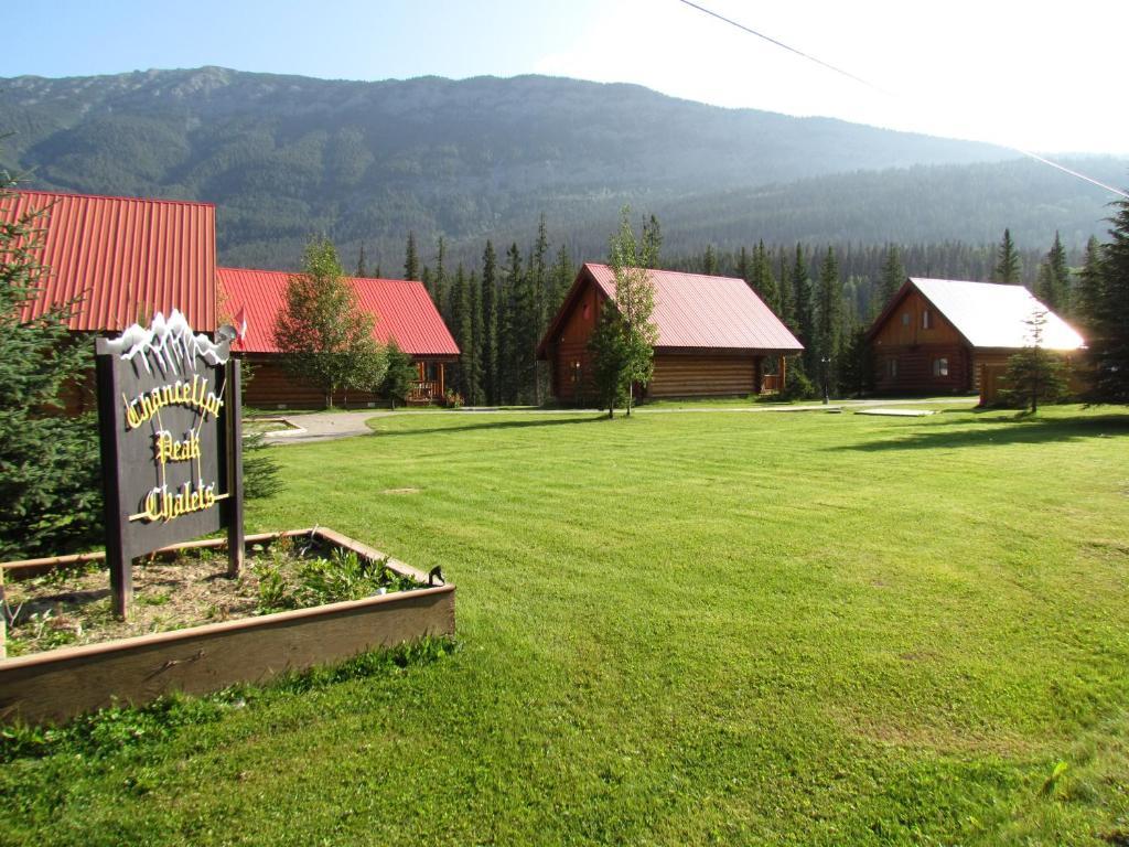 Chancellor Peak Chalets Parson Exterior photo
